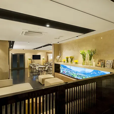 Royal Ξενοδοχείο 4*