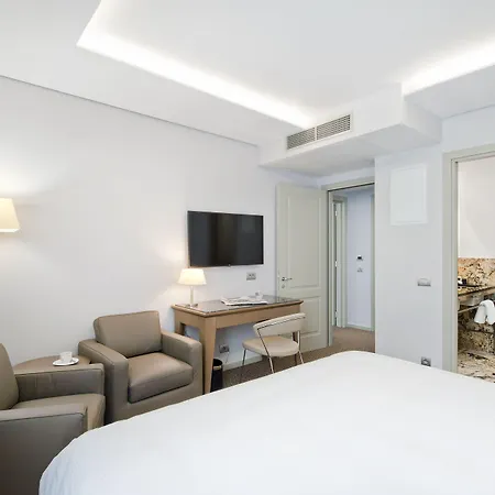 Royal 4* Prag