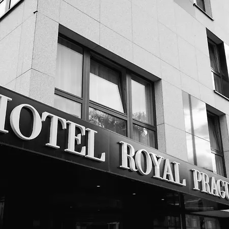 Royal Hotel